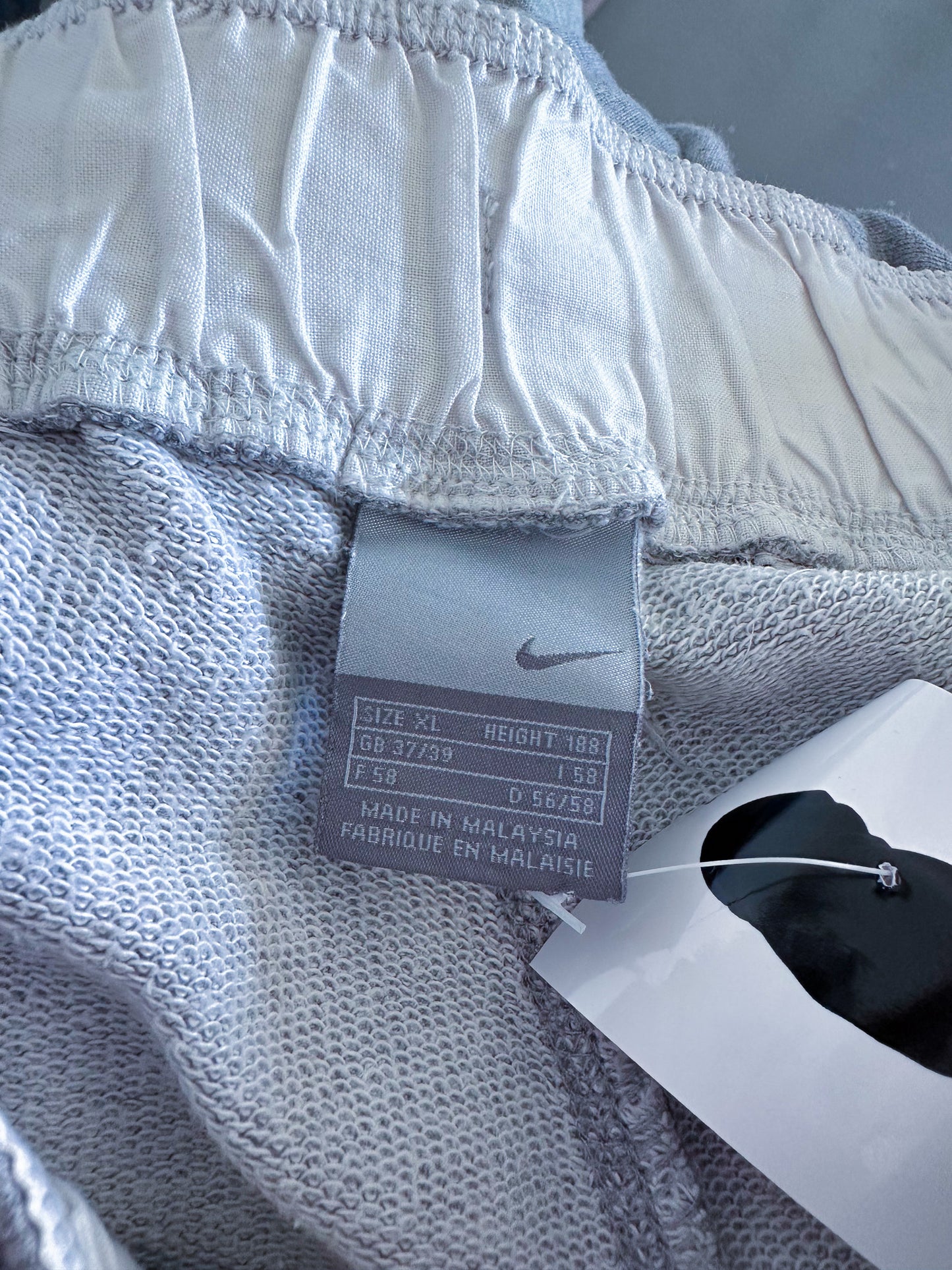 Nike Vintage *PREMIUM* Open Leg Sweatpants | L