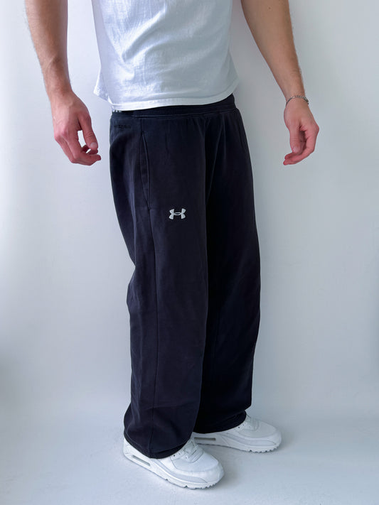 Under Armour Vintage Sweatpants | M