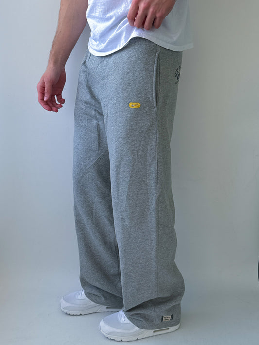 Nike Vintage Open Leg Sweatpants | M