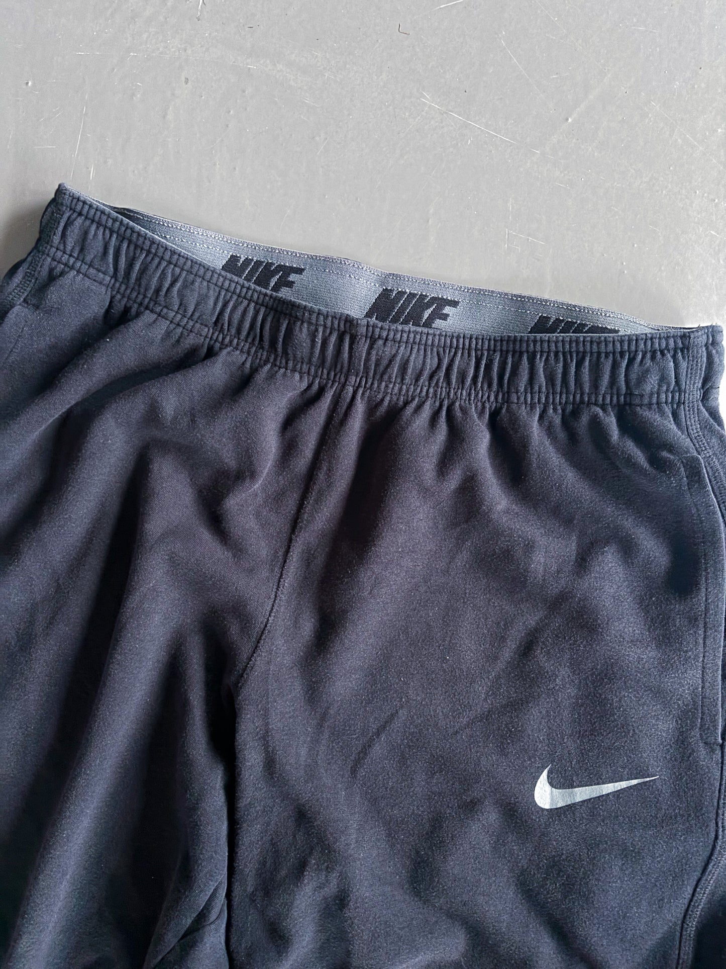 Nike Vintage Sweatpants | XL