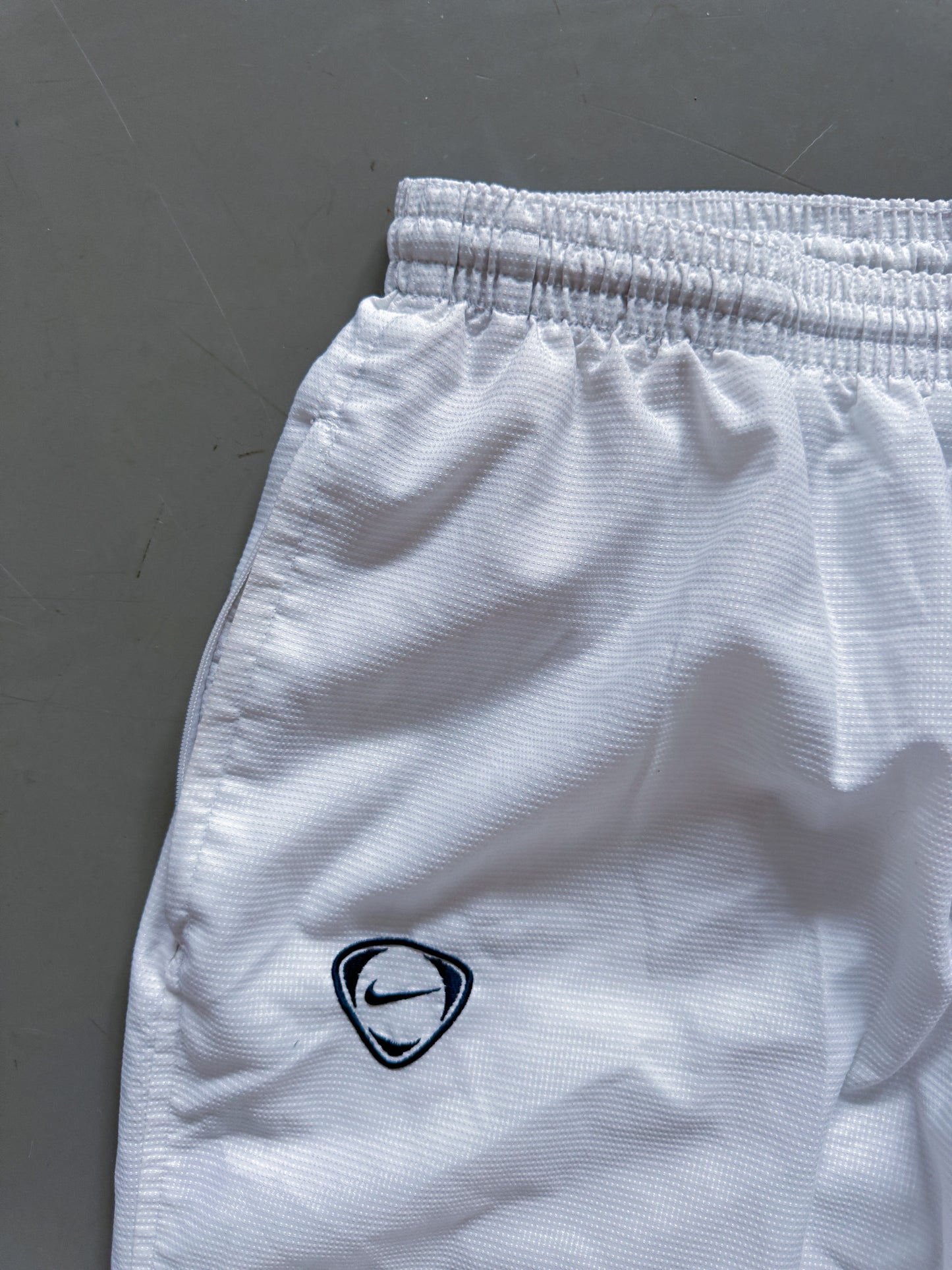 Nike Vintage Trackpants | L