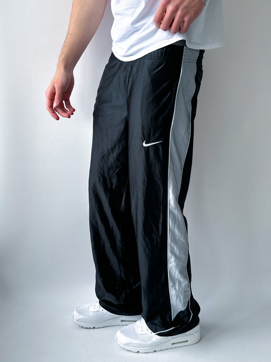 Nike Vintage Trackpants | M