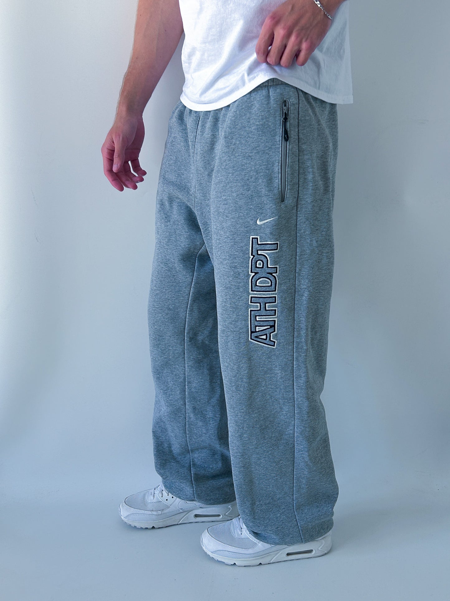 Nike Vintage Trackpants | L