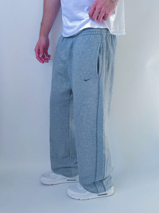 Nike Vintage *PREMUM* Sweatpants | M
