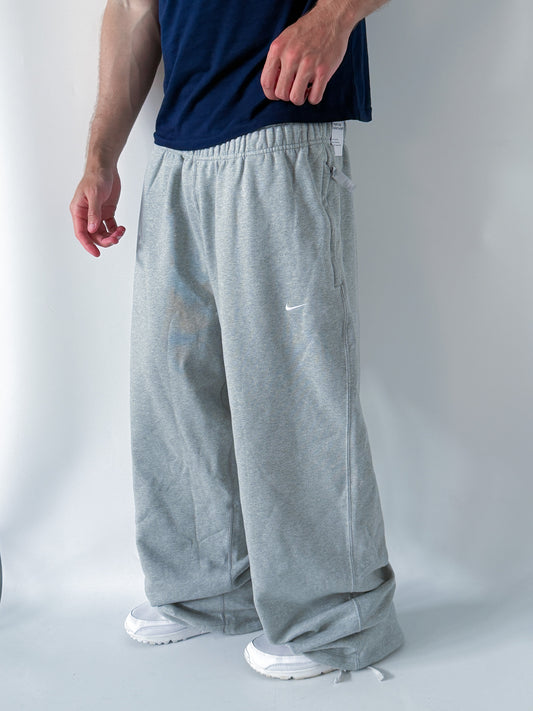 Nike Vintage *Deadstock* Open Leg Sweatpants / Jogger | XL