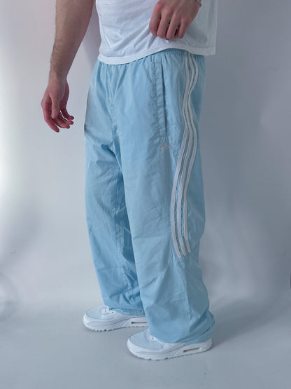 Adidas Vintage *Babyblue* Trackpants | S