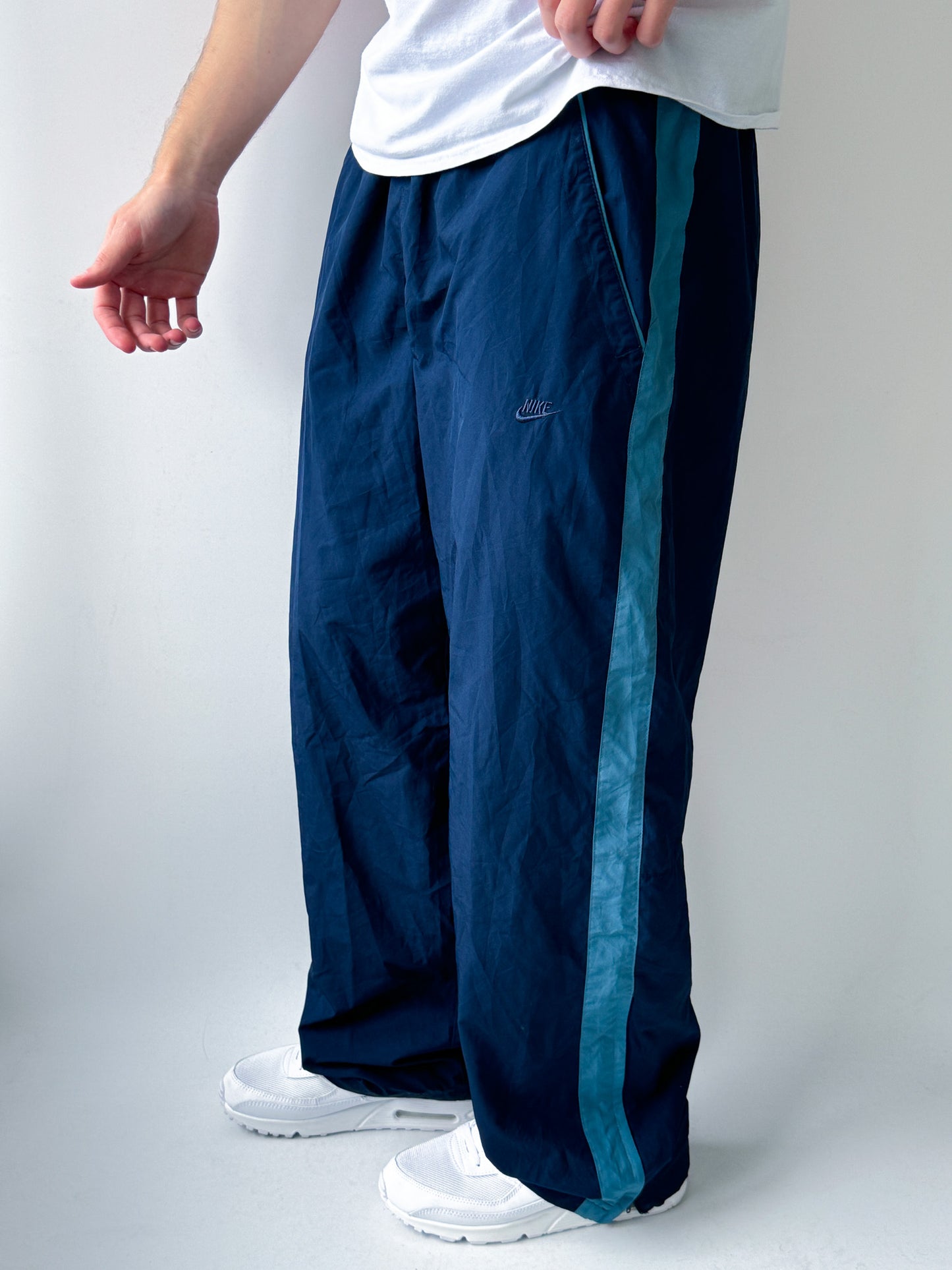 Nike Vintage Trackpants | L
