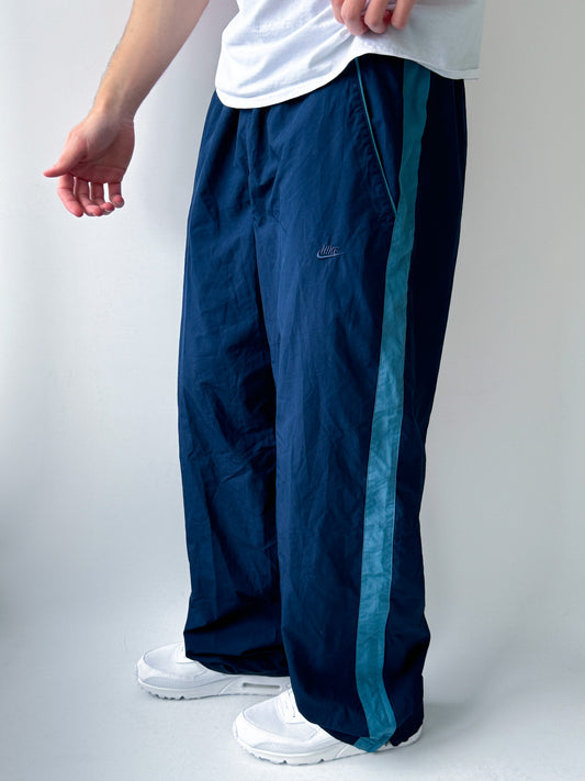 Nike Vintage Trackpants | L