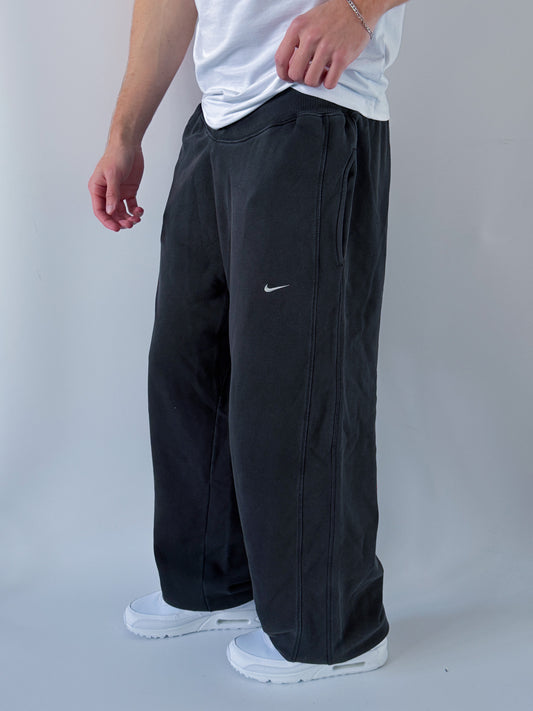 Nike Vintage Trackpants | XL