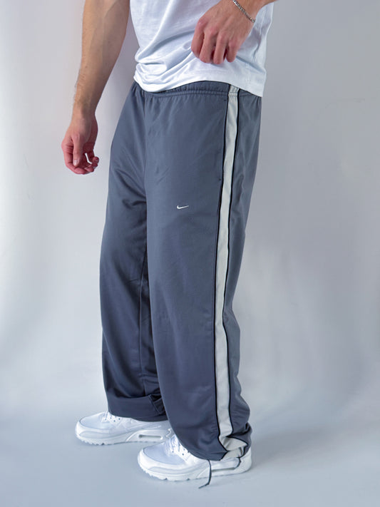 Nike Vintage Trackpants | L