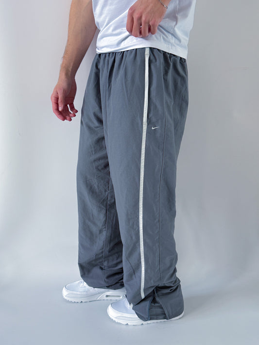 Nike Vintage Trackpants | L