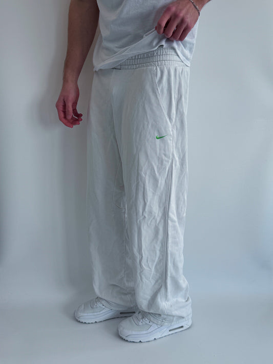 Nike Vintage *Premium* Sweatpants | M