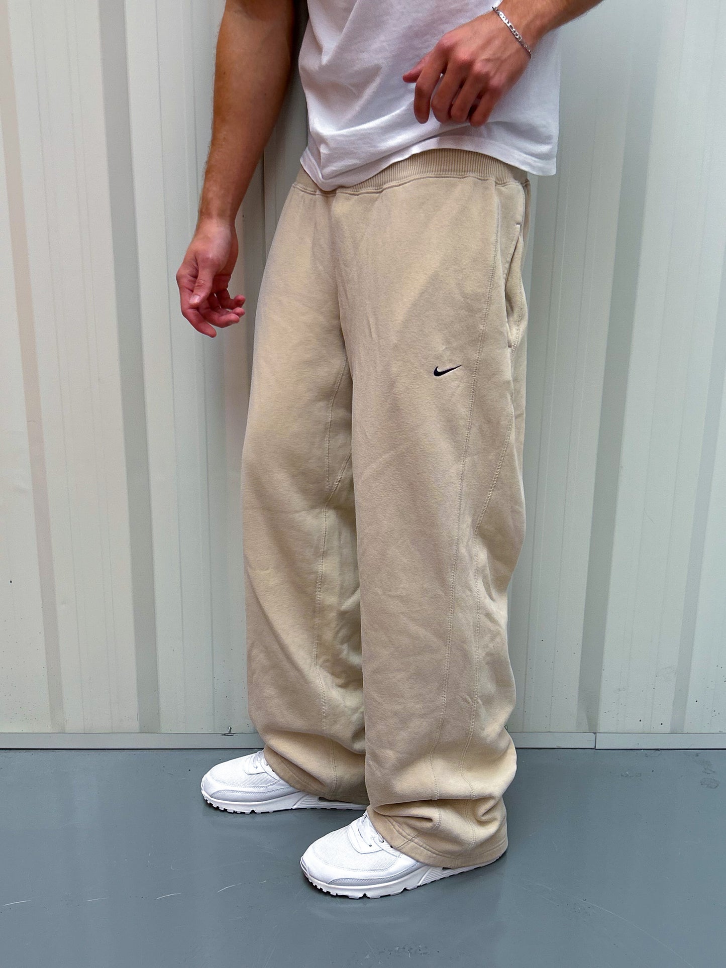 Nike Vintage *Premium* Open Leg Sweatpants | Fittet L