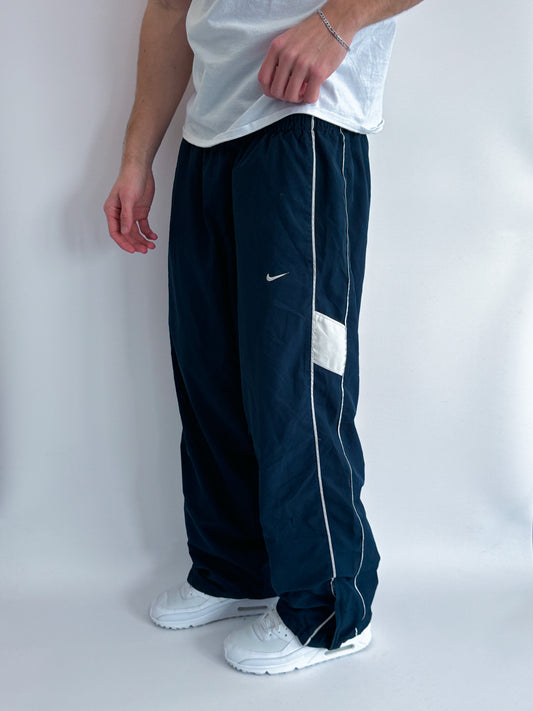 Nike Vintage Trackpants | L