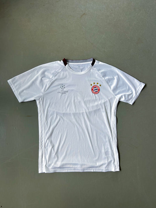 Vintage Adidas x Bayern Shirt | M