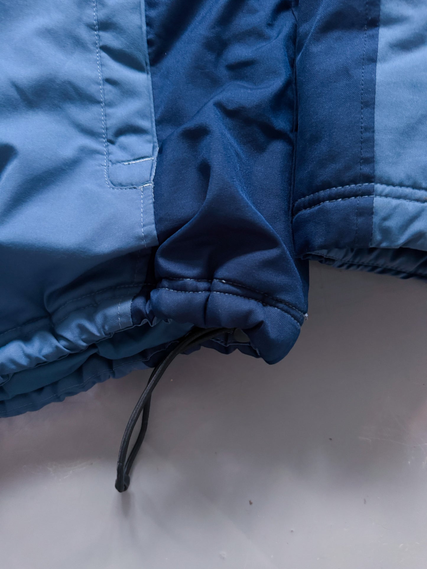 Nike Vintage Puffer Jacke / Winterjacke | M
