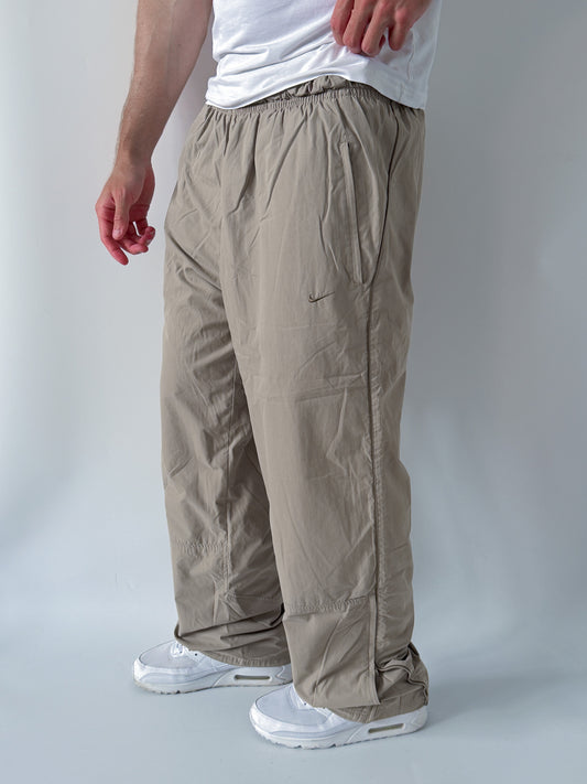 Nike Vintage Trackpants | L