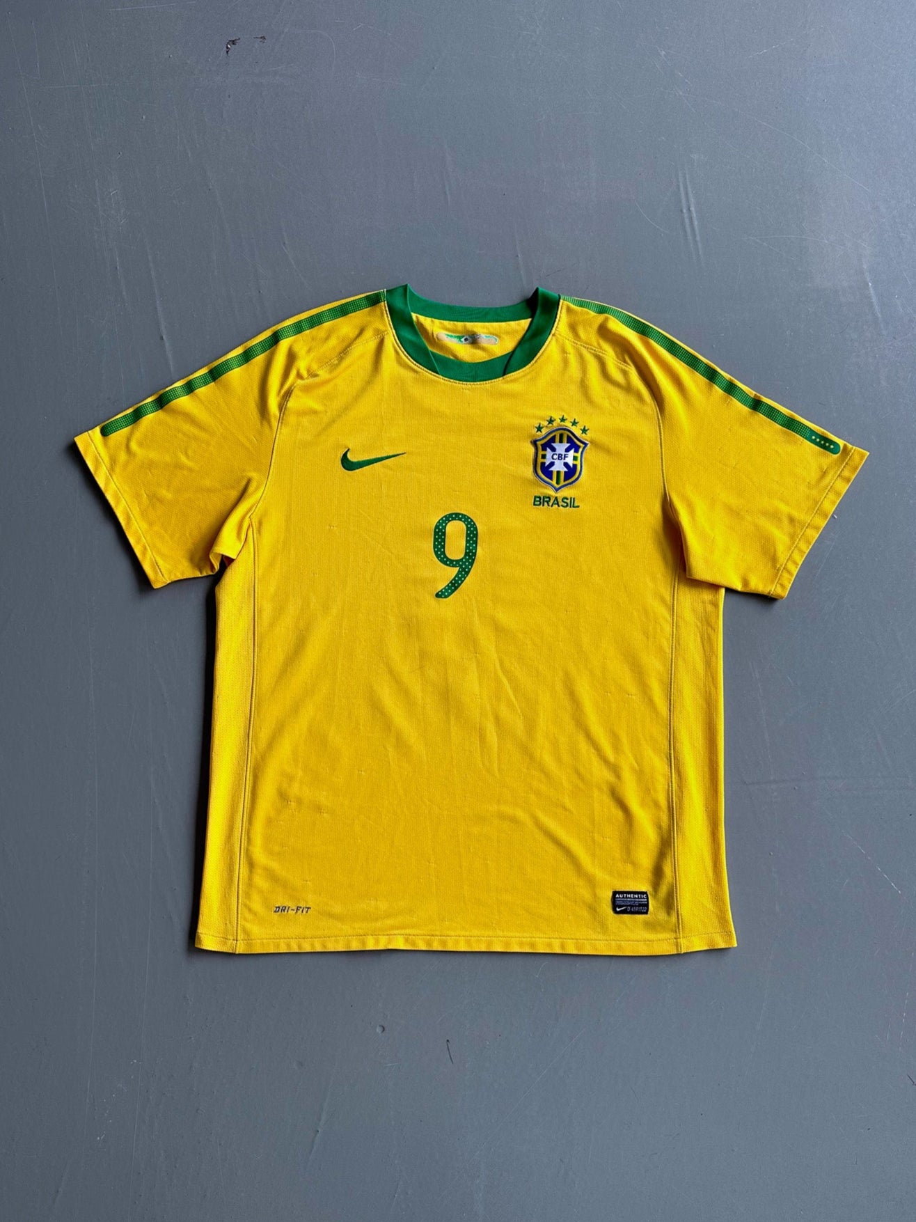 Vintage Nike x Brasil Shirt | L