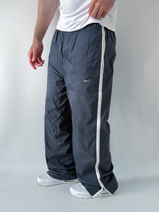 Nike Vintage Trackpants | L