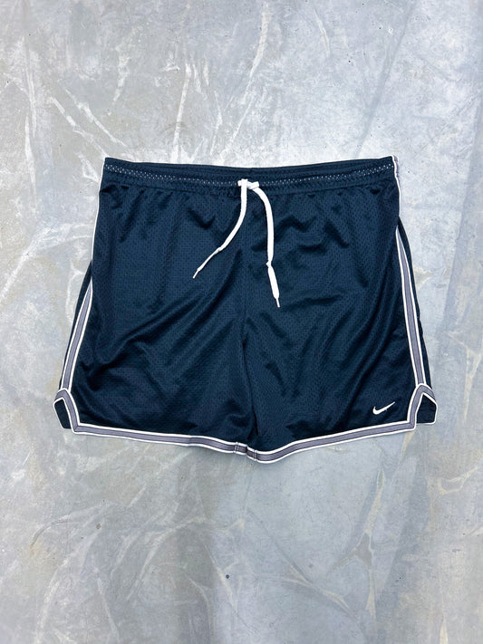 Nike Vintage Basketball Shorts | M