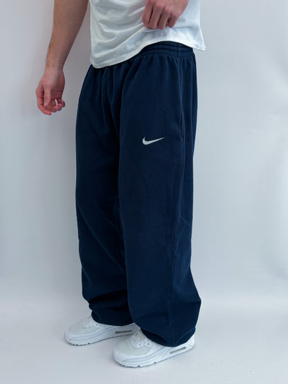 Nike Vintage Sweatpants | XL