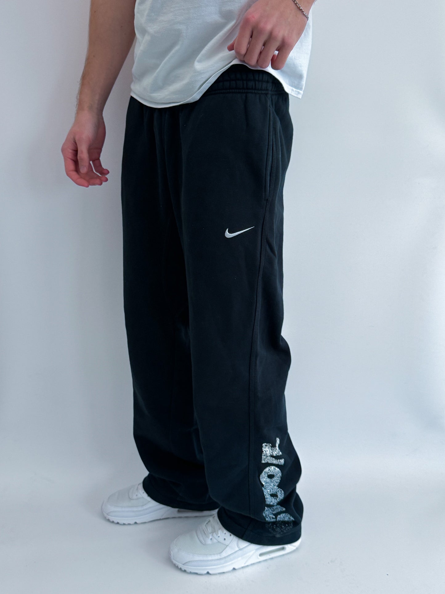 Nike Vintage Open Leg Sweatpants | M