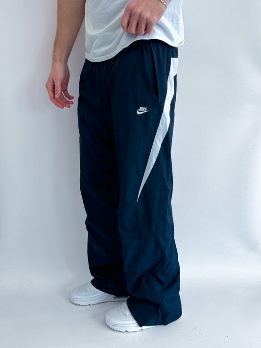 Nike Vintage Trackpants | M