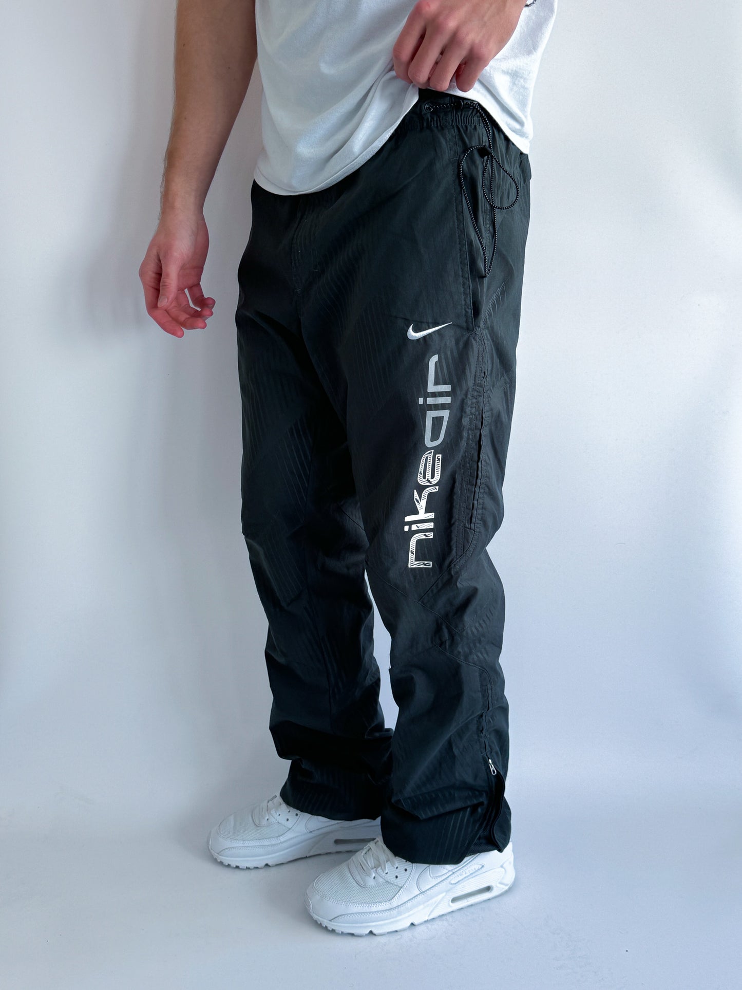 Nike Air Vintage Trackpants | S