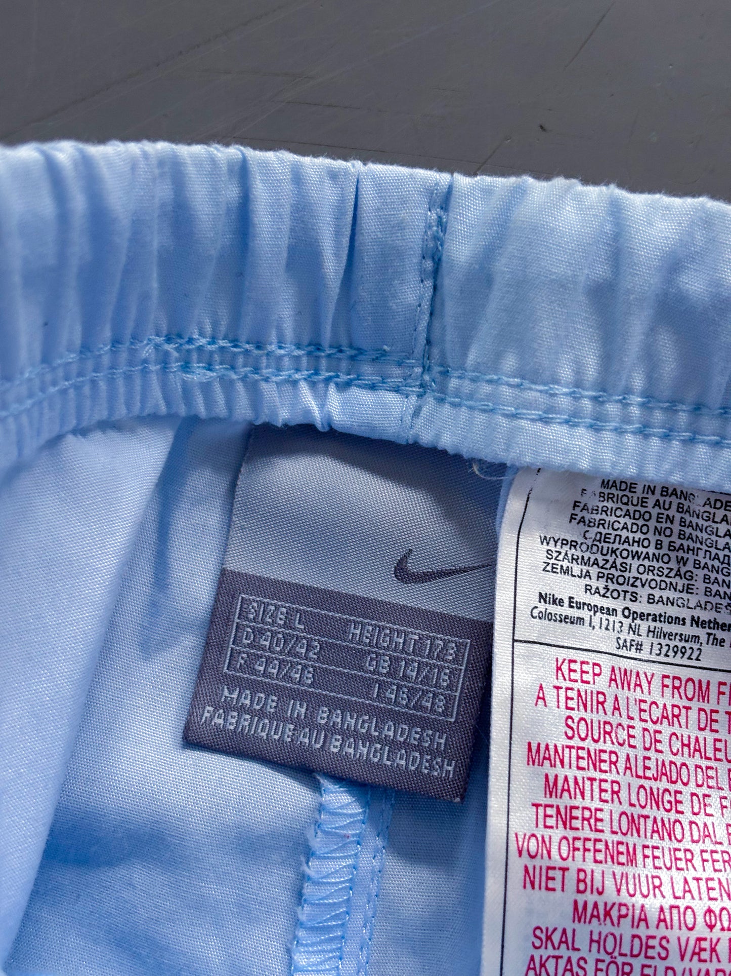 Nike Vintage *Babyblue* Trackpants | L