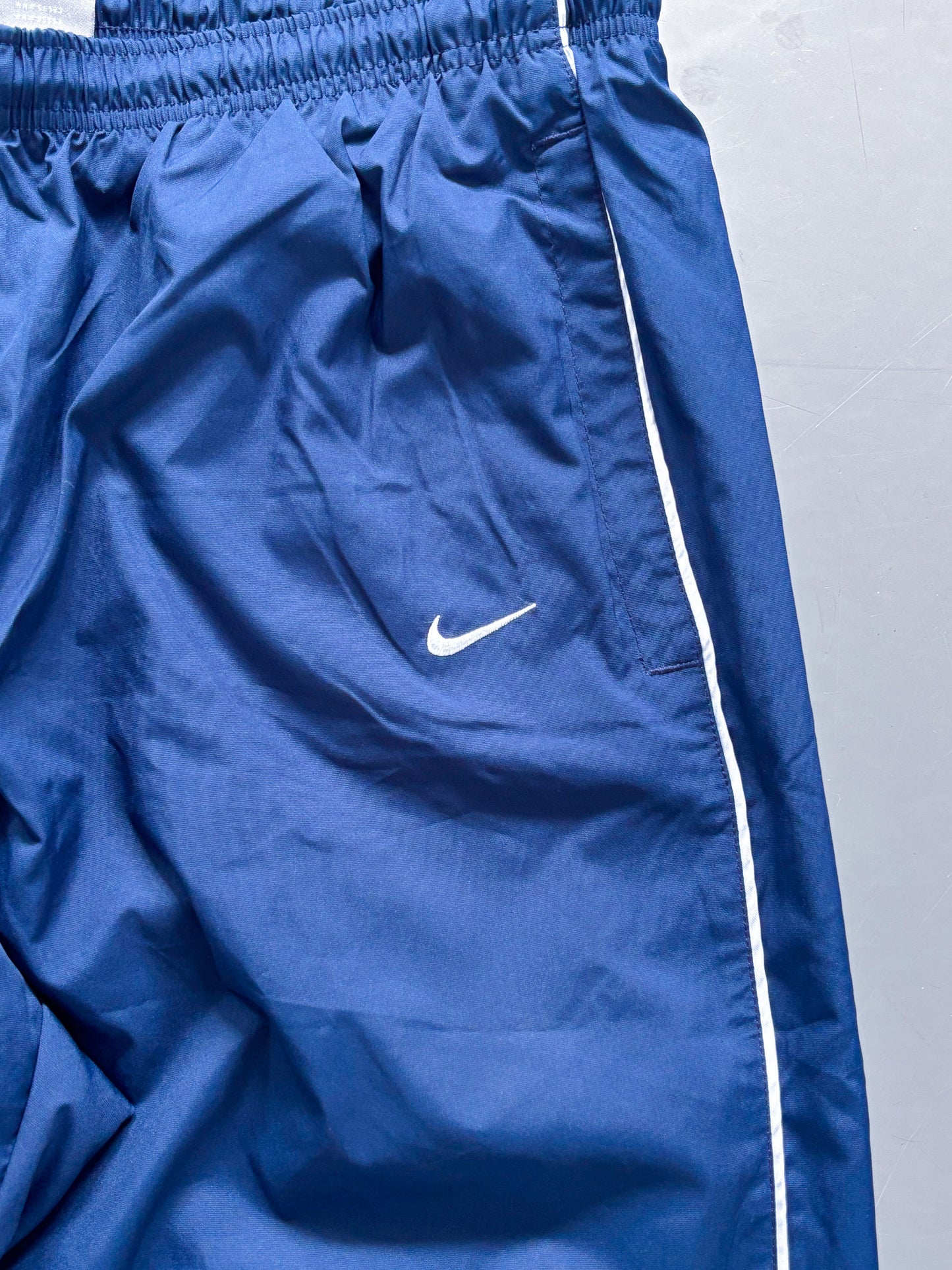 Nike Vintage Trackpants | L