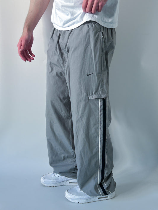 Nike Vintage Trackpants | L