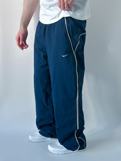 Nike Vintage Trackpants | L