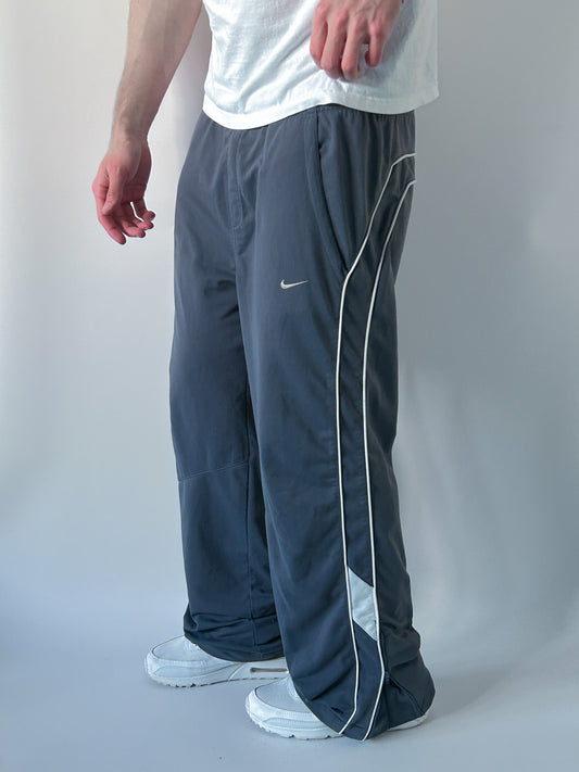 Nike Vintage Trackpants | M