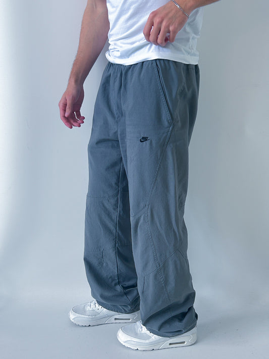 Nike Vintage Trackpants | L