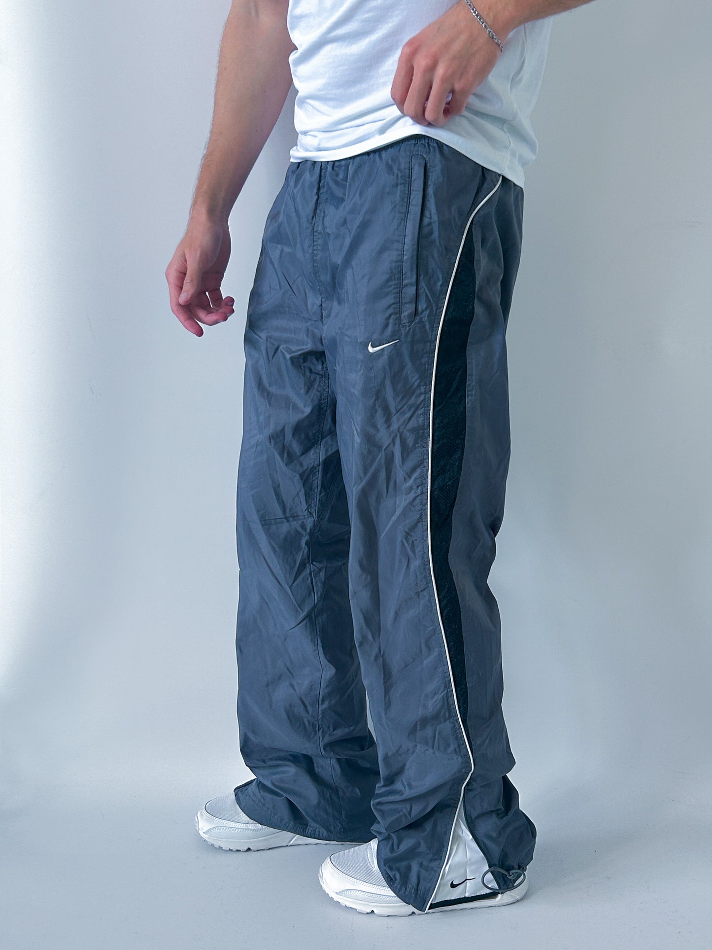 Nike Vintage *PREMIUM* Trackpants | L