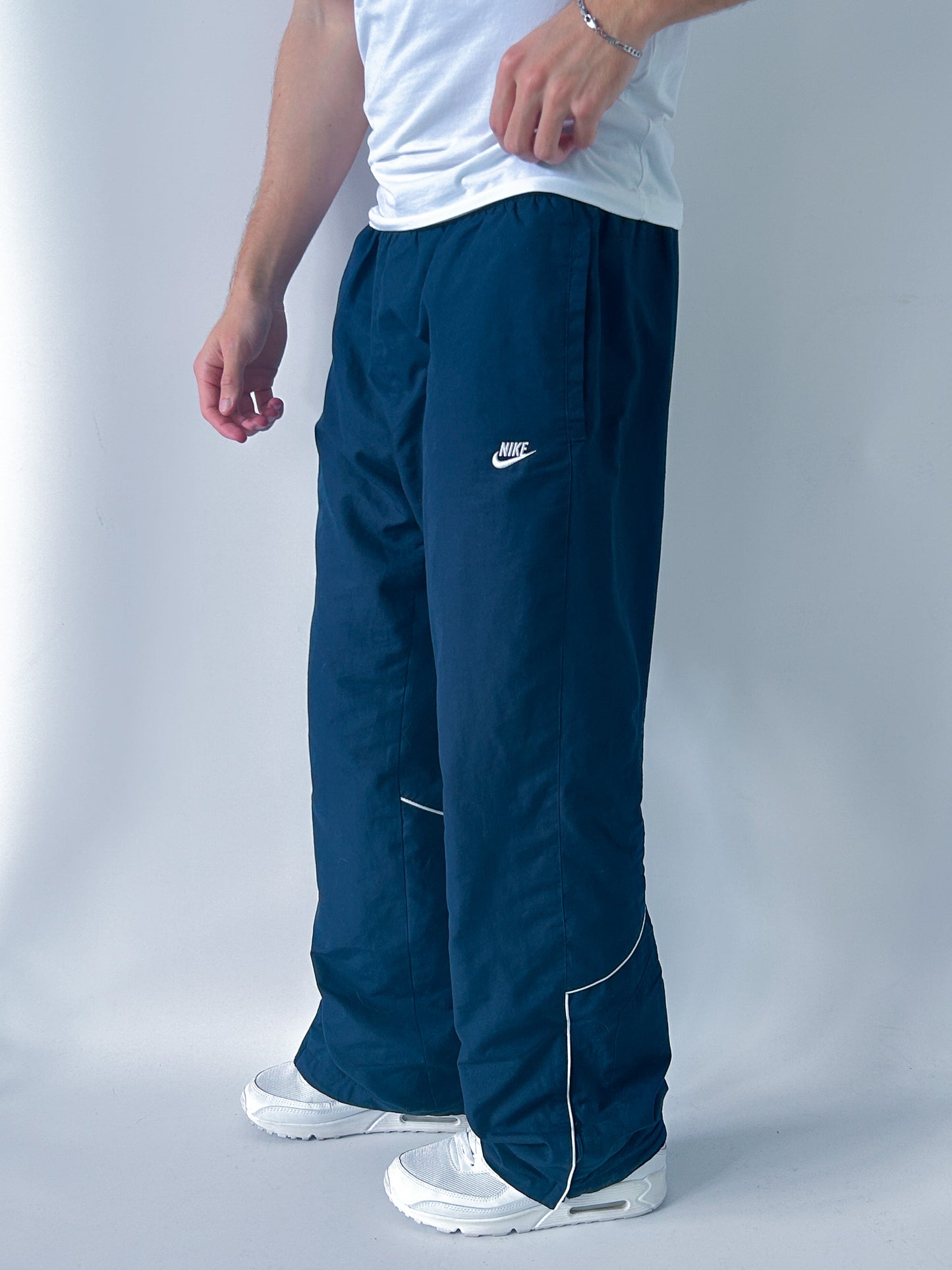 Nike Vintage Trackpants | L