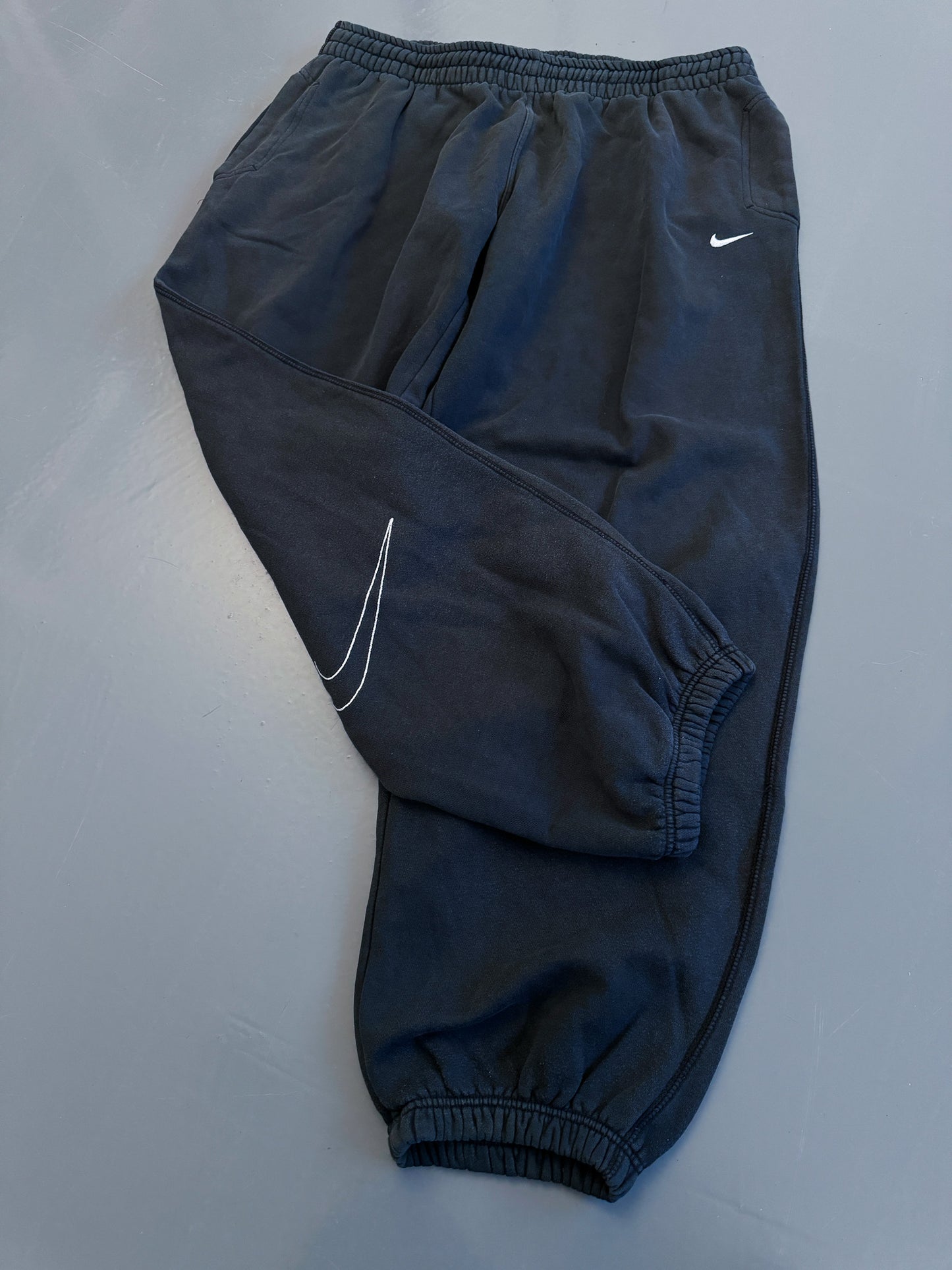 Nike Vintage Trackpants | XL