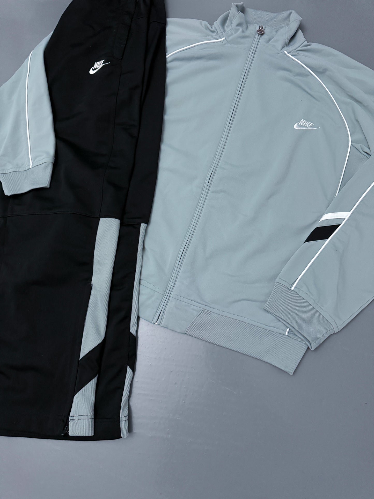 Nike Vintage Tracksuit| M