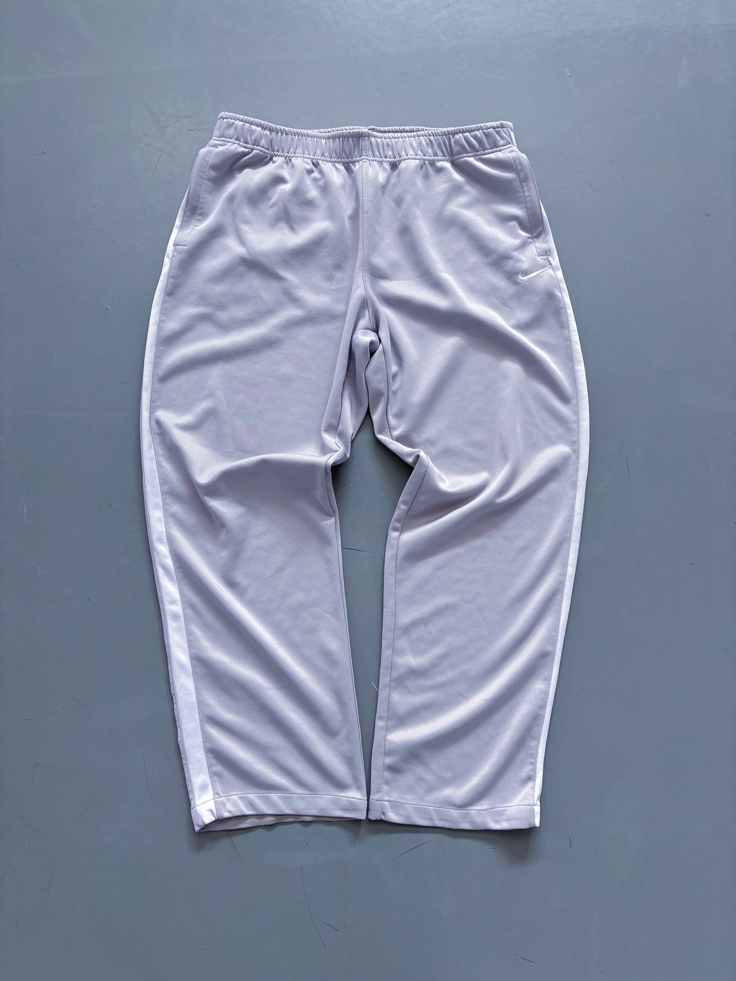 Nike Vintage *PREMIUM* Open Leg Sweatpants | L