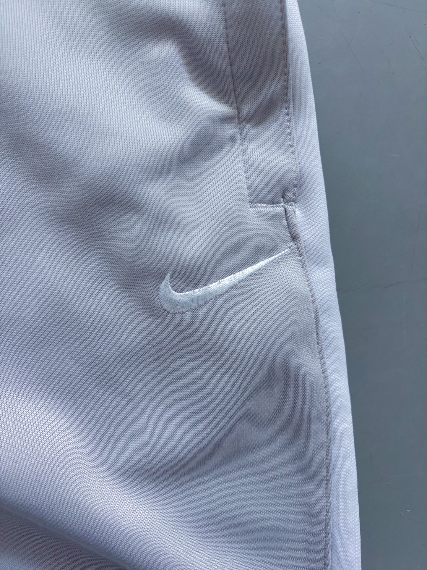 Nike Vintage *PREMIUM* Open Leg Sweatpants | L