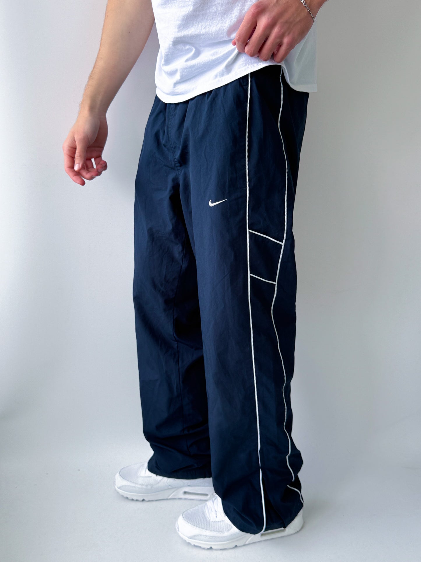 Nike Vintage *PREMIUM* Trackpants | M