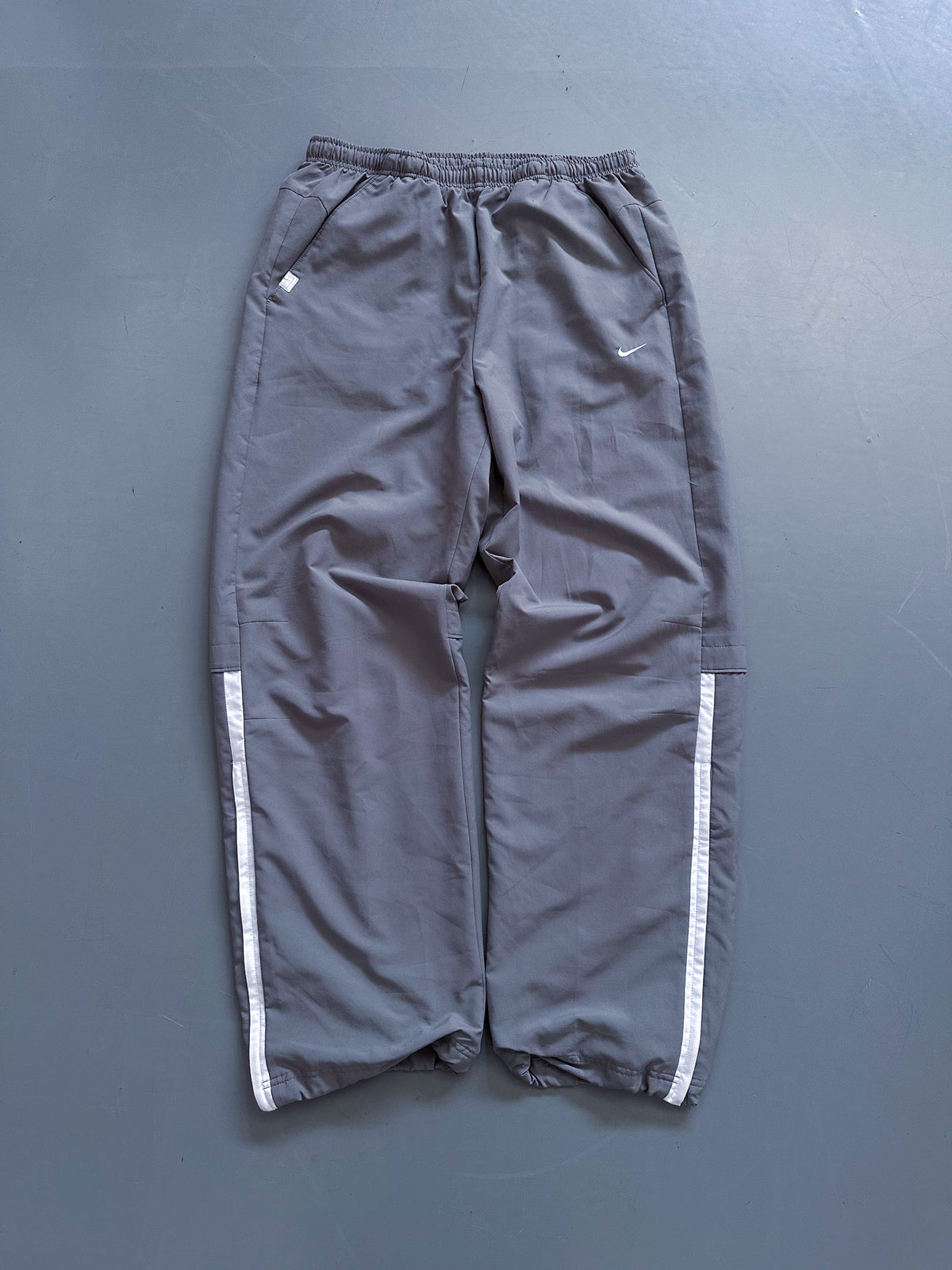 Nike Vintage Trackpants | L