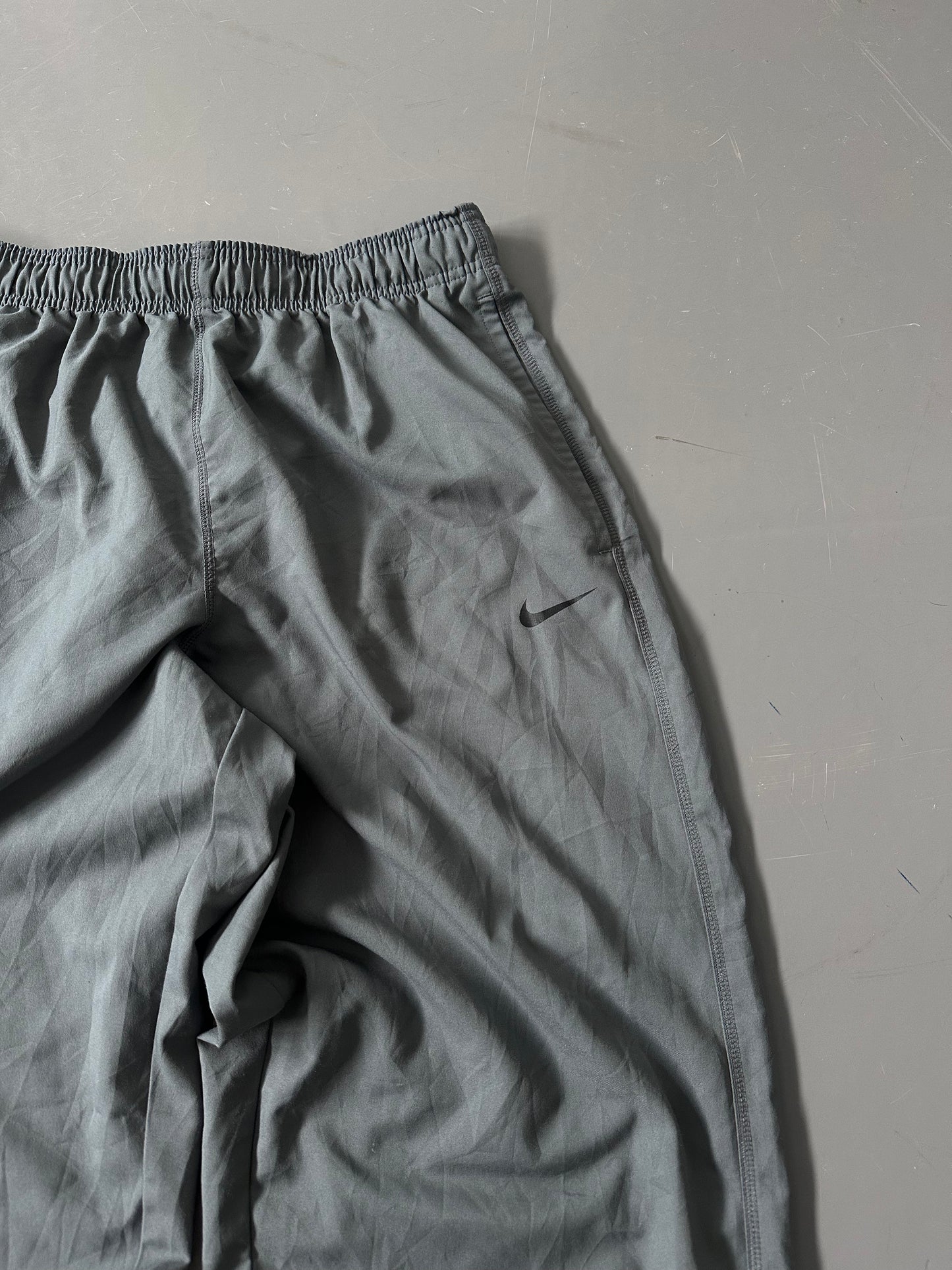 Nike Vintage Trackpants | L