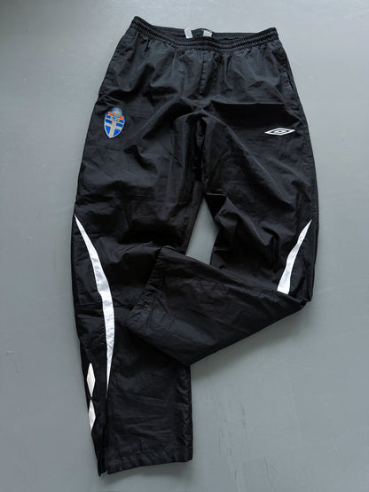 Umbro x Sweden Vintage Trackpants | L
