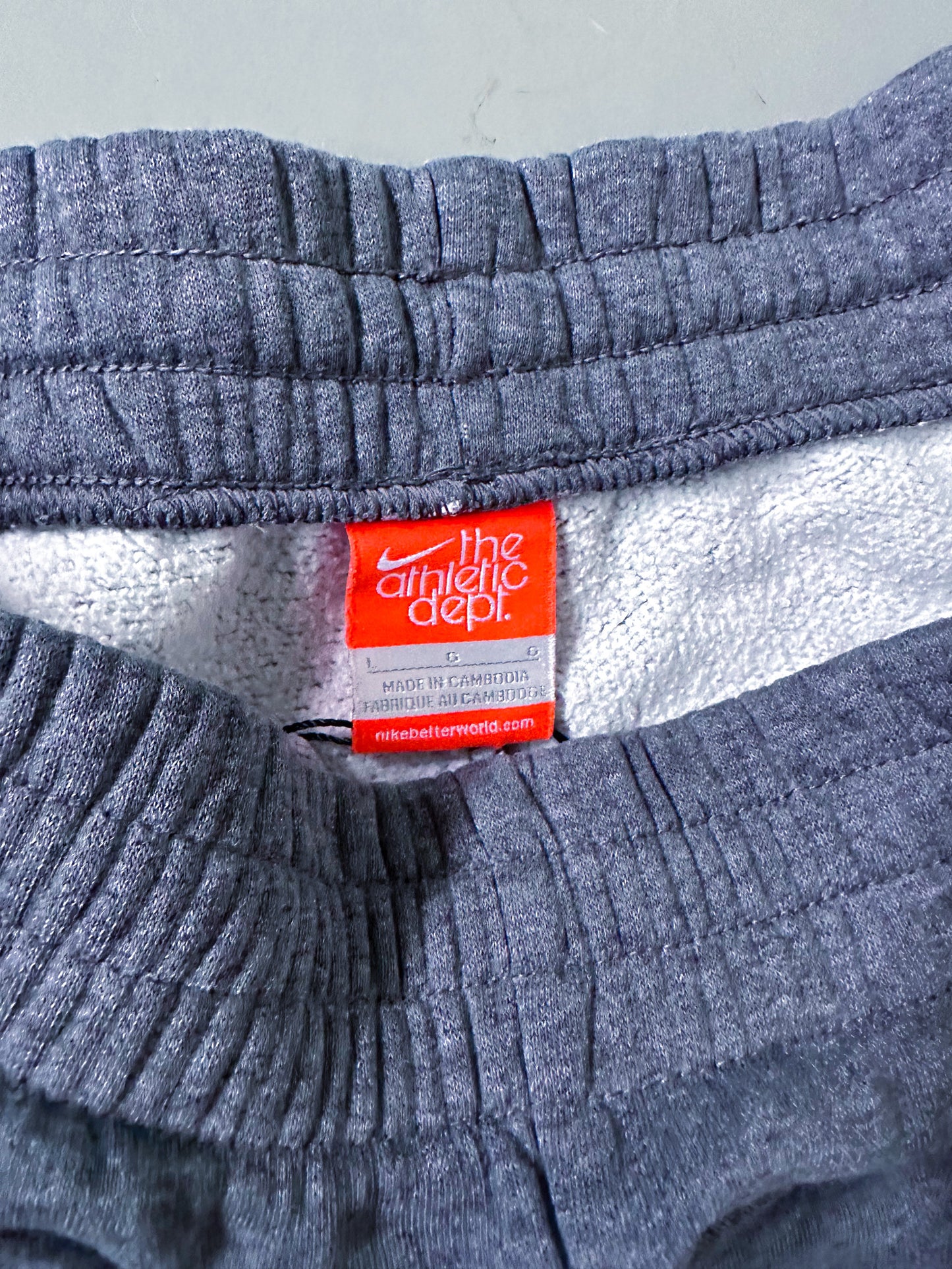 Nike Vintage *Open Leg* Sweatpants | L