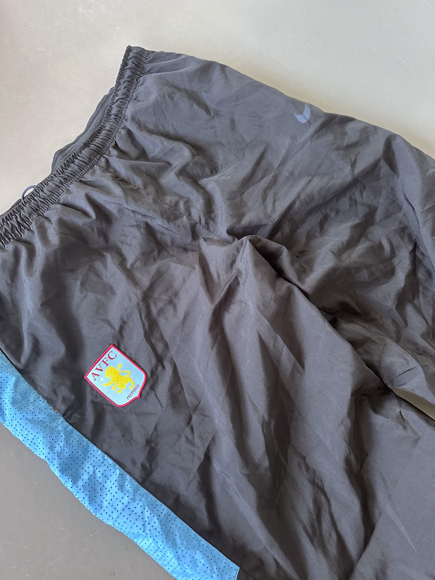 Nike x Aston Villa Vintage Trackpants | L