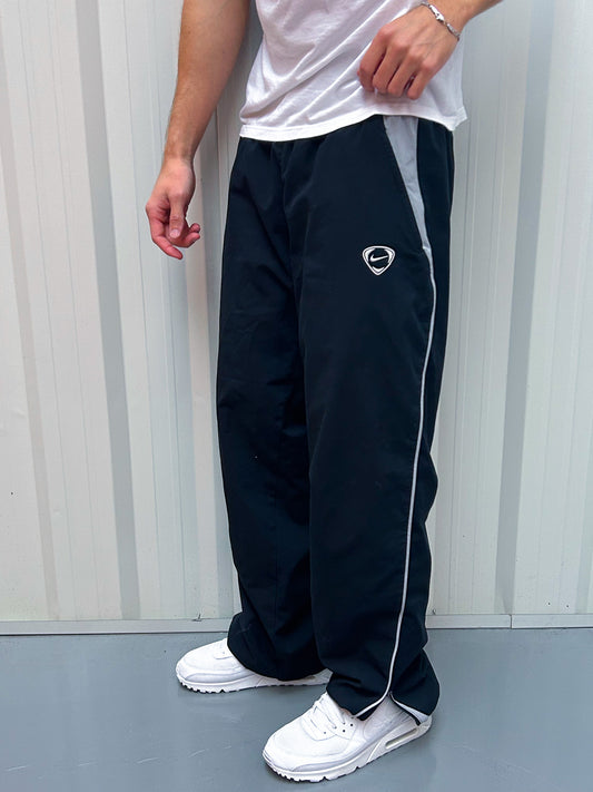 Nike Vintage Trackpants |  L