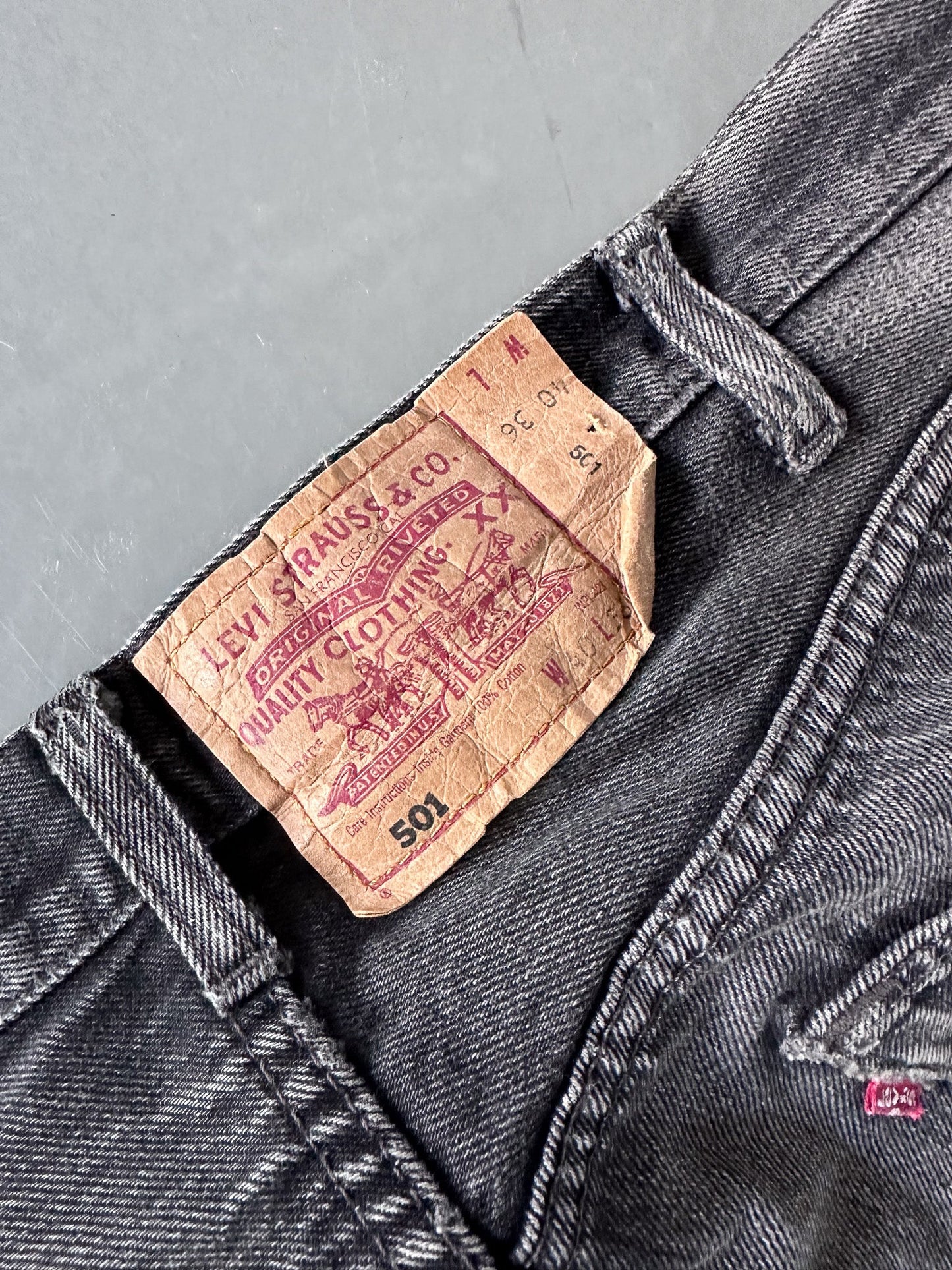 501 Levis Vintage Jeans | M