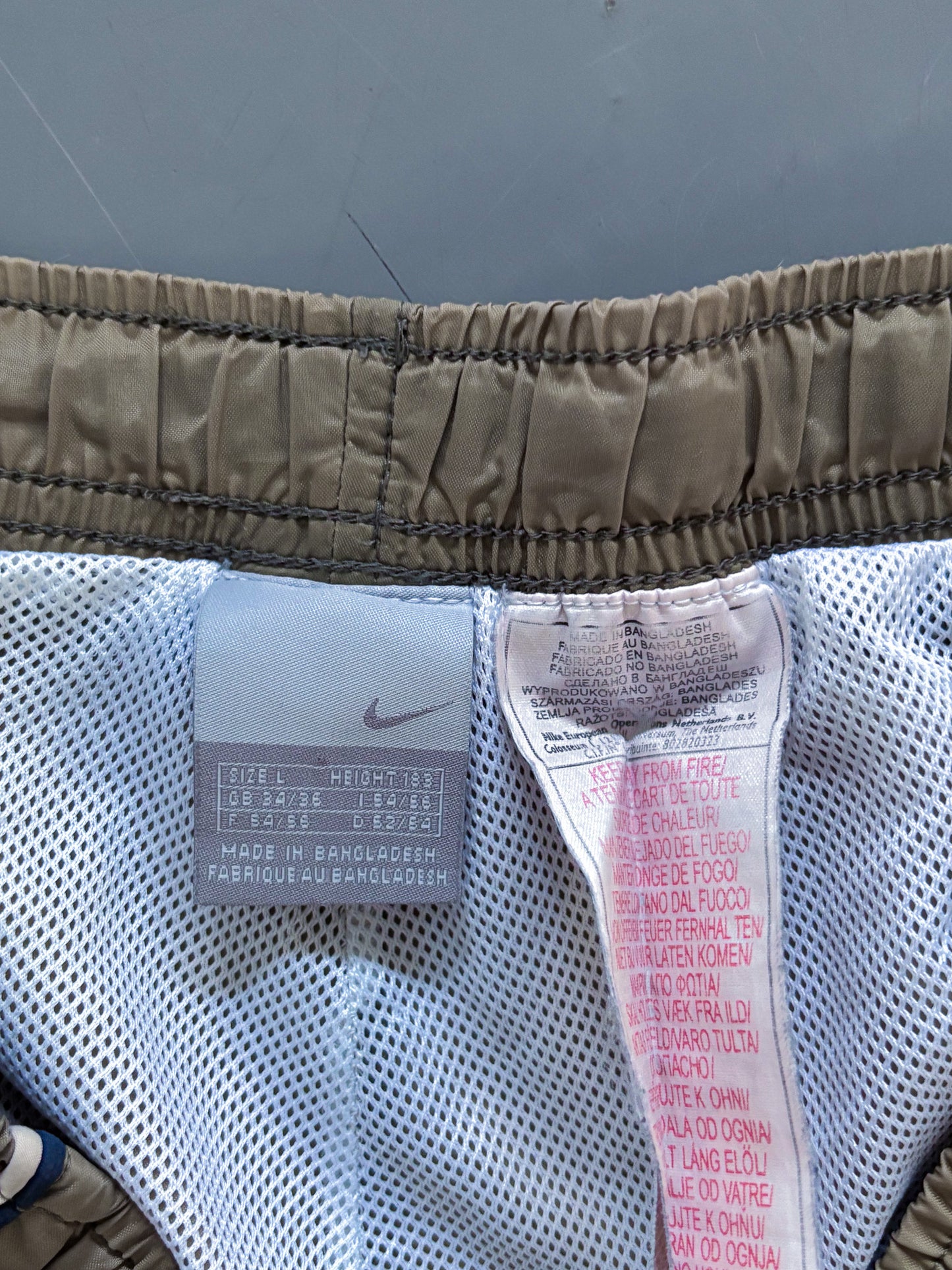 Nike Vintage Trackpants | M