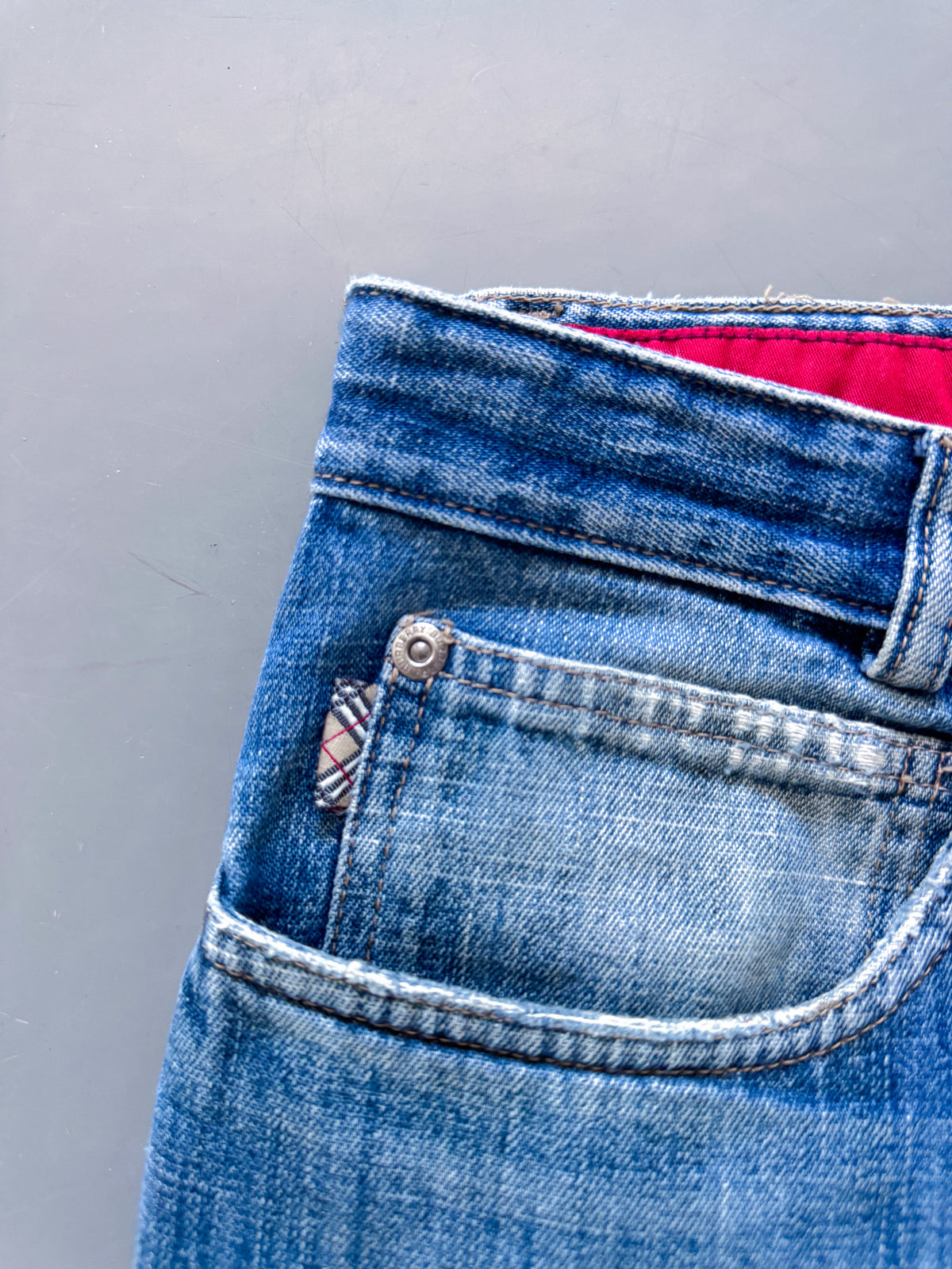 Burberry Vintage Y2K Straight-Fit Jeans | S